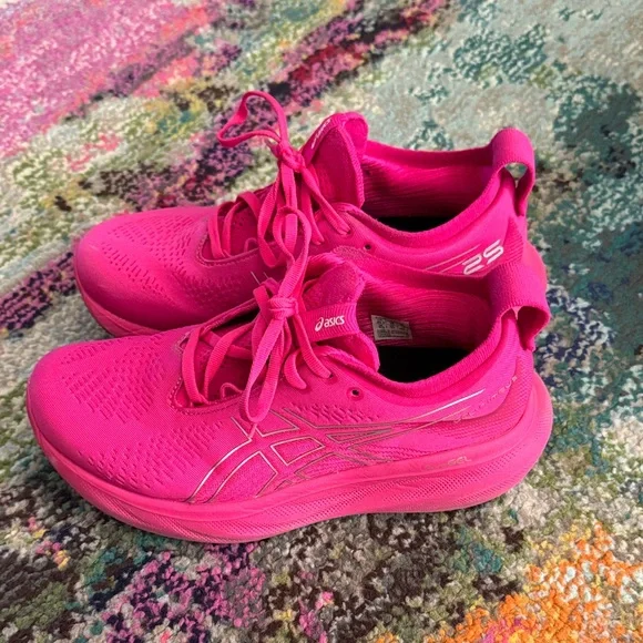 Asics Women's Gel Nimbus 25 Athletic Shoes in Vibrant Pink - Picture 4 of 9